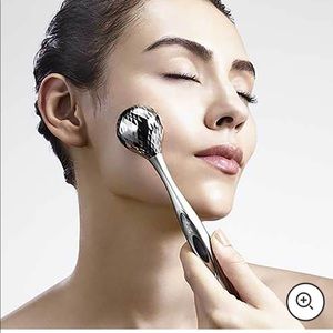 ReFa O Style Skincare Roller